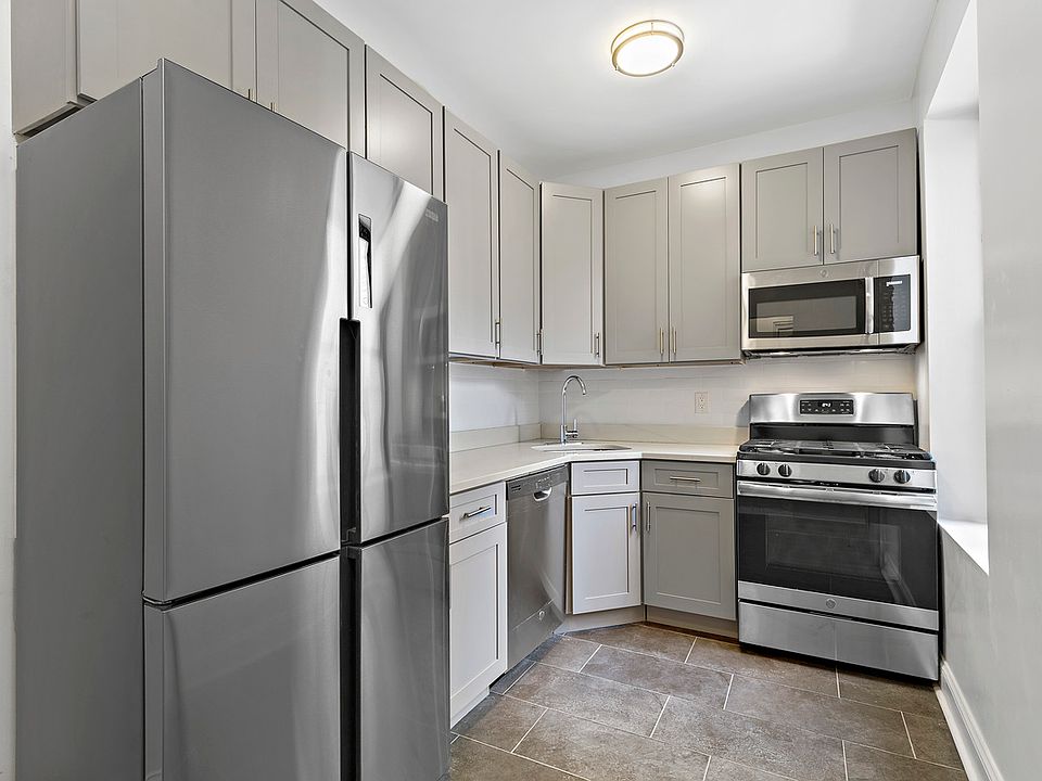 1st image of 4310 44th St APT 4H