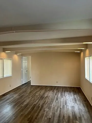 2 bed, 1.5 bath, 952 sqft, $1,000 — Photo 1