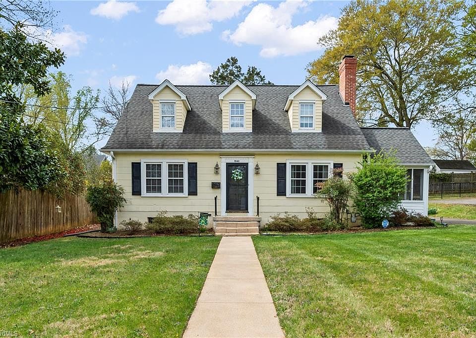 1st image of 1940 Robinhood Rd