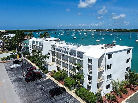 3rd image of 1115 Sombrero Blvd APT 205A