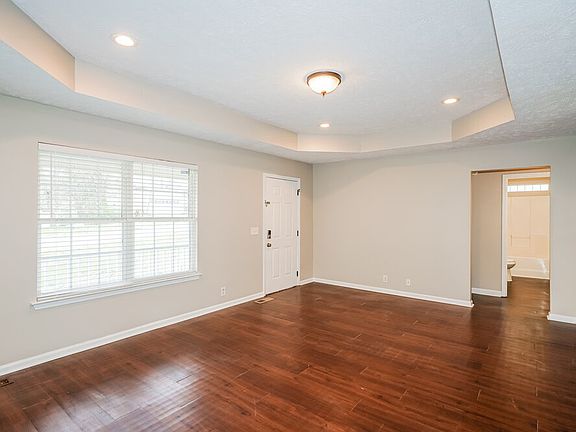 4th image of 634 Woodland Hills Dr