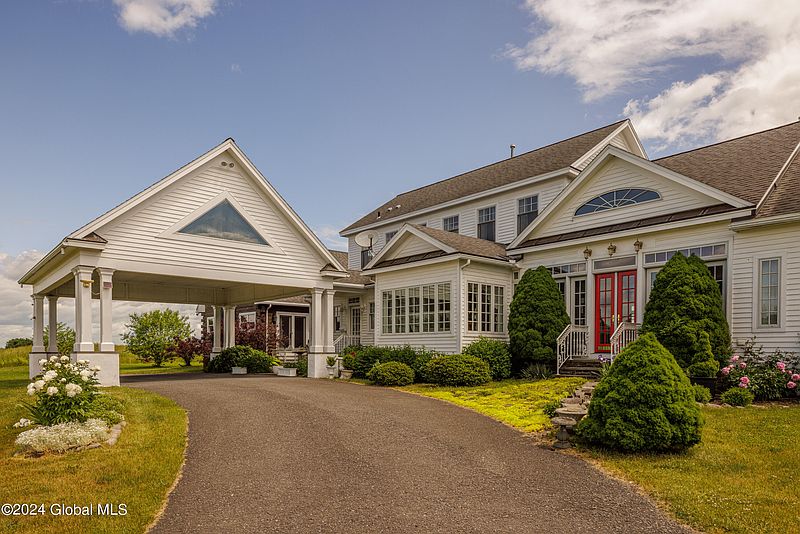 2nd image of 176 Bartel Road
