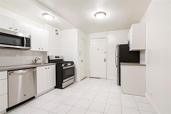 2nd image of 13515 83rd Ave APT 4M