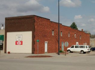1216 J St, Tekamah, NE 68061