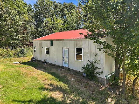 5th image of 809 W Holt Rd