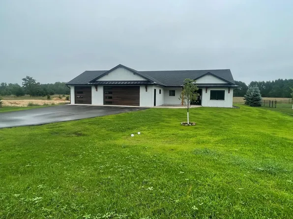 12570 2nd St, Baxter, MN 56425