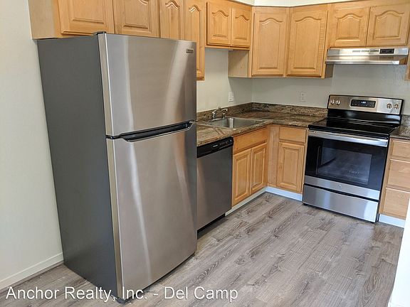 2nd image of 675 Monterey Blvd #11