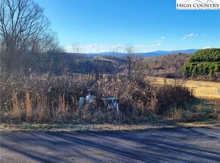 22 Terra Vista Dr, Laurel Springs, NC 28644