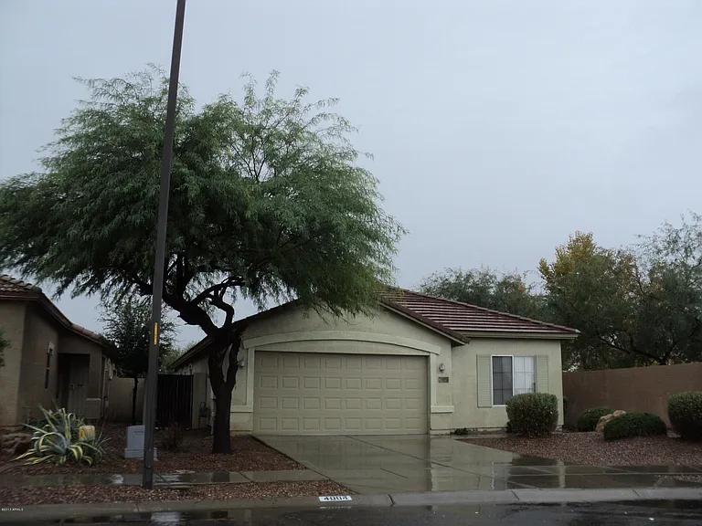 4004 S Summer Ct — Photo 1
