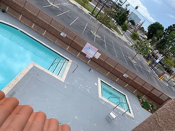 3rd image of 4807 E Pacific Coast Hwy #301