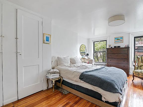 3rd image of 144 Atlantic Ave APT 3
