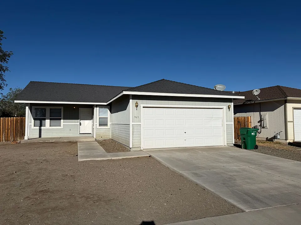 963 Short Cut Ln