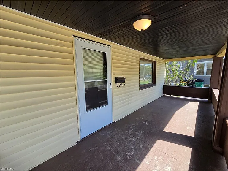 5223 Paine Ave — Photo 3