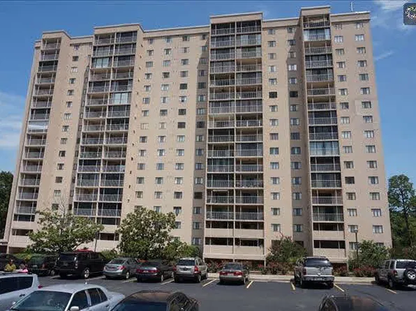 1825 Saint Julian Pl APT 8E, Columbia, SC 29204