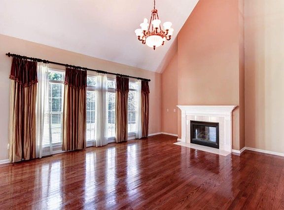 4th image of 1626 Meadow Chase Ln