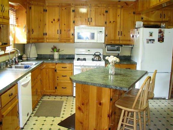 2nd image of 10131 Krider Rd