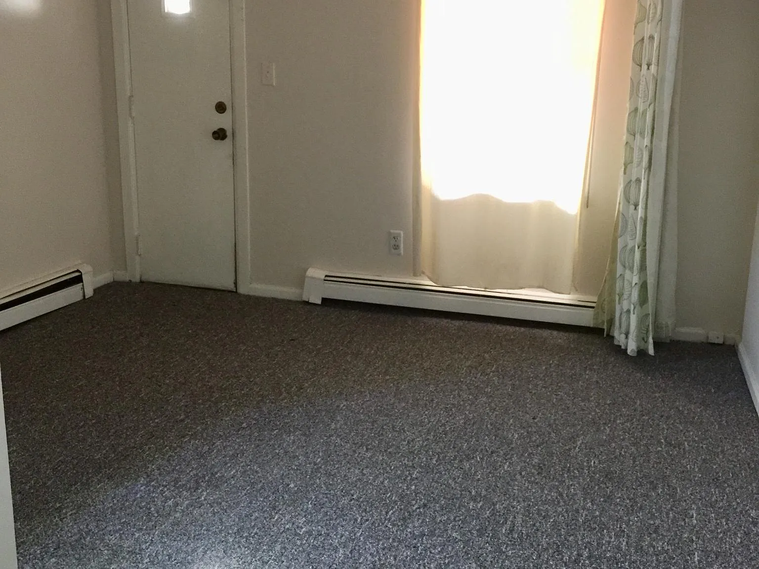 1 bed, 575 sqft, $2,200 — Photo 3
