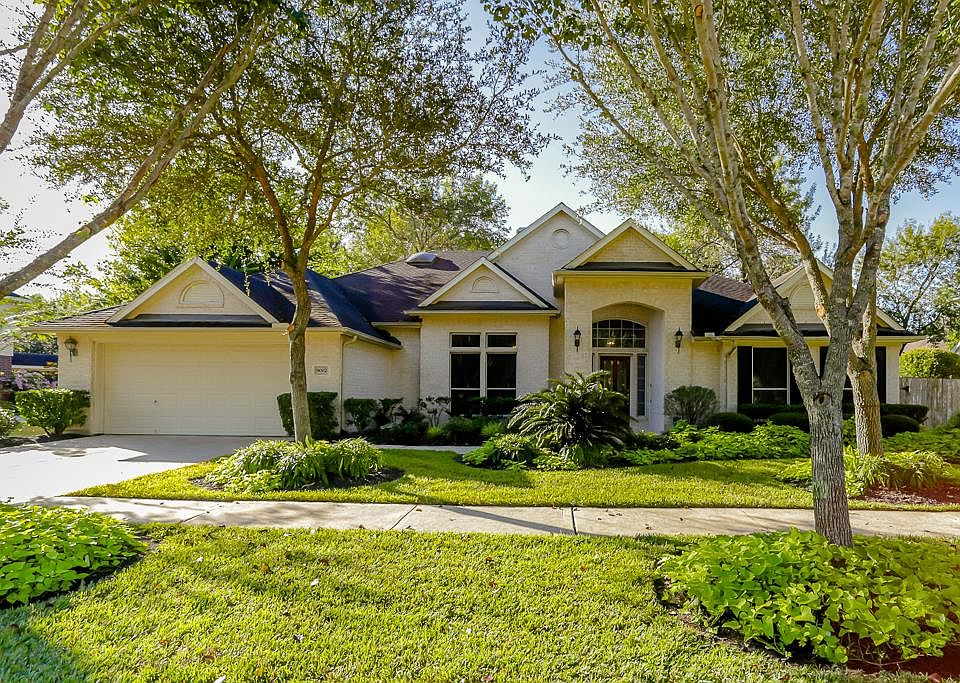 1st image of 9002 N Fitzgerald Way