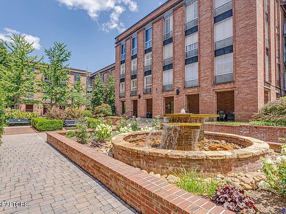 5th image of 1400 Kenesaw Ave APT 12B