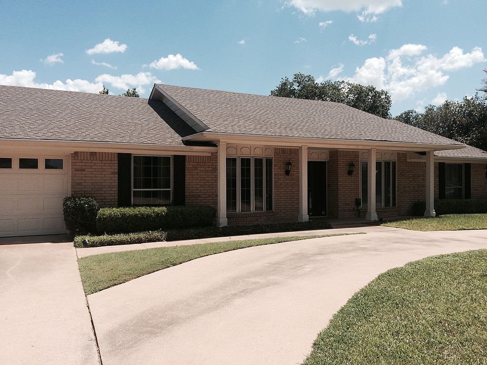 1st image of 504 N Parkridge Dr