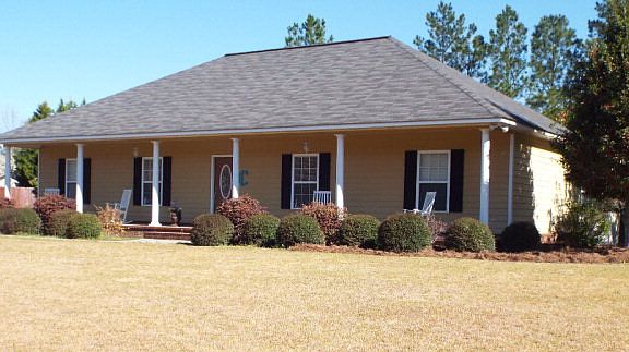 2nd image of 210 Sandspur Ln