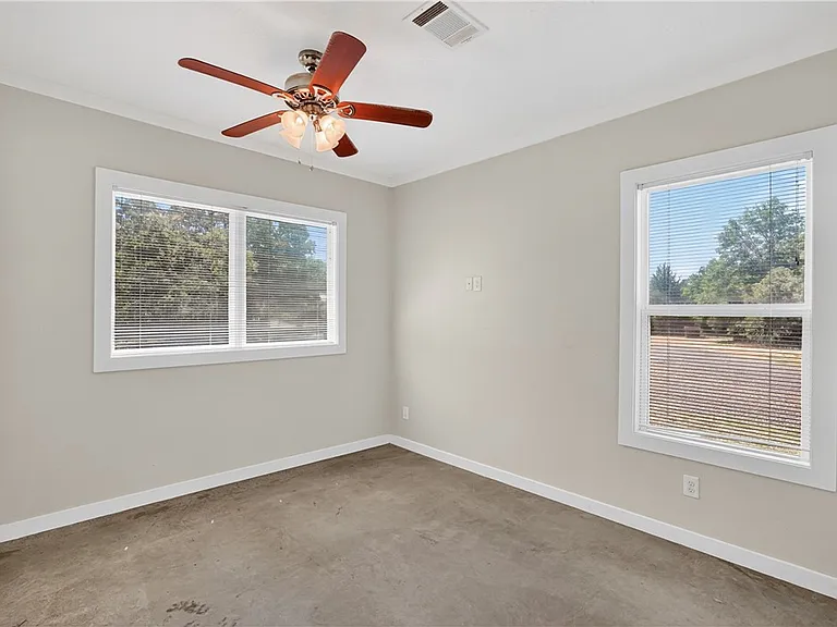 5448 Raymond Stotzer Pkwy — Photo 18
