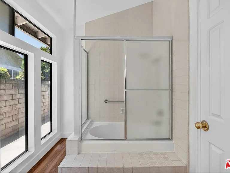 7652 Quimby Ave — Photo 27