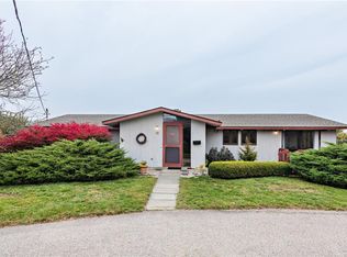58 Meadow Ave, Westerly, RI 02891