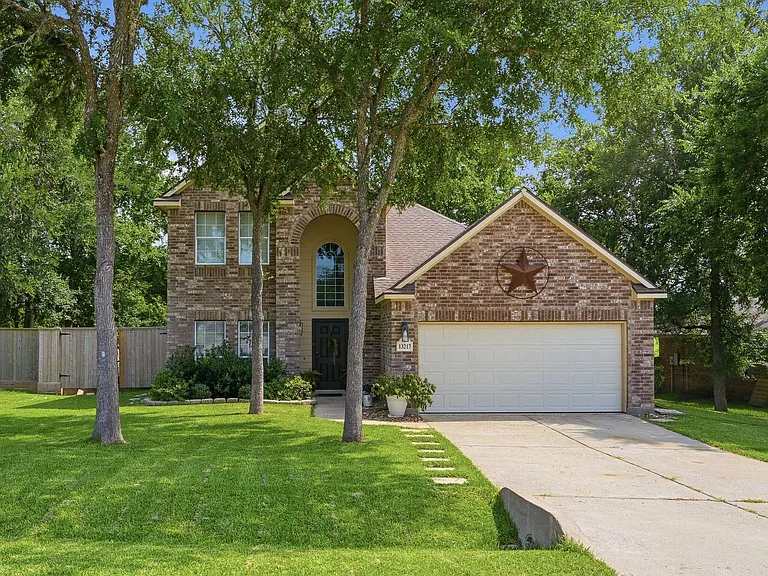 13217 Lazy Ln — Photo 1