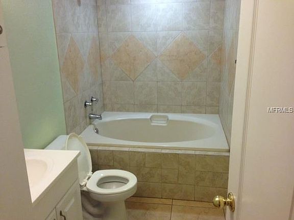 5th image of 313 Redwing Way