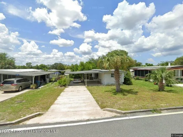 7403 Highpoint Blvd, Brooksville, FL 34613