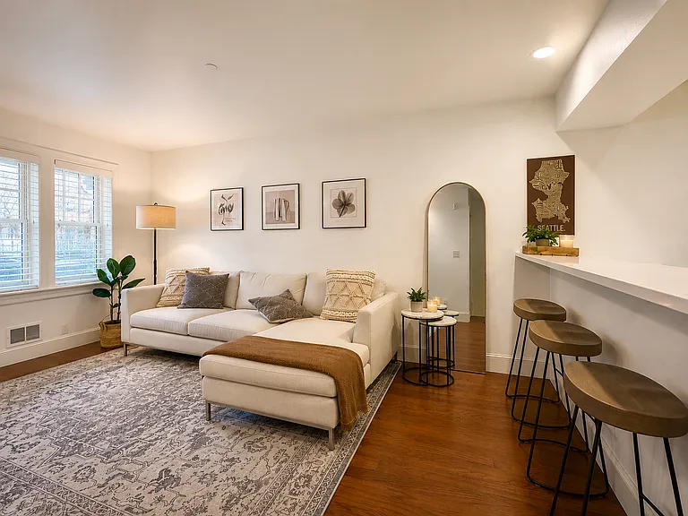 1707 Taylor Ave N #1707 — Photo 4