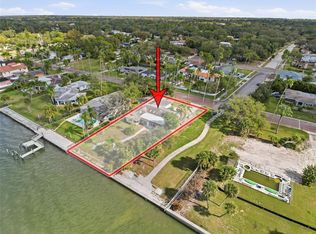 1600 Santa Barbara Dr, Dunedin, FL 34698