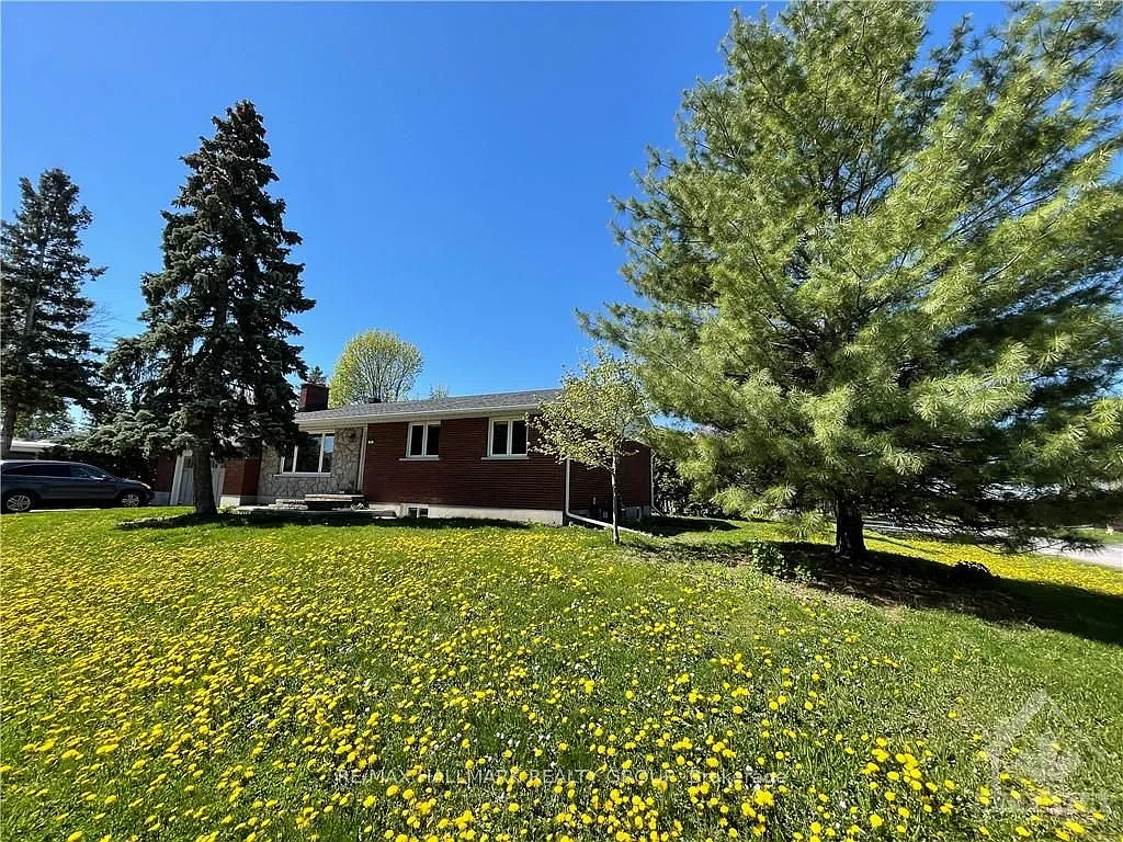 8 bed, $3,000 — Photo 2