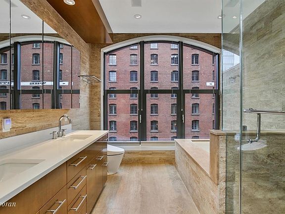 5th image of 414 Washington St #4