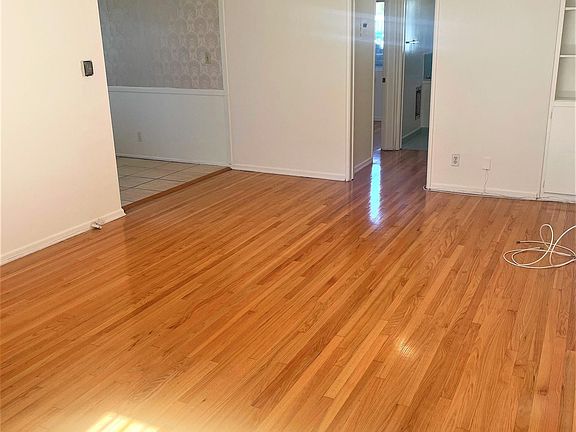 4th image of 1253 N Mansfield Ave APT 4