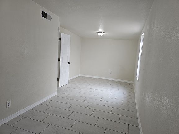 3rd image of 5890 Batiste Ln