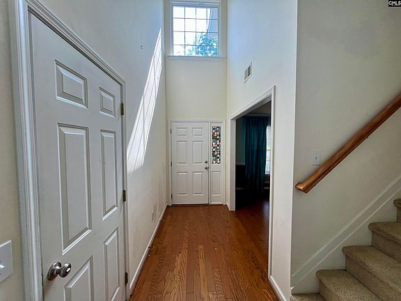 3rd image of 310 Wintergreen Rd