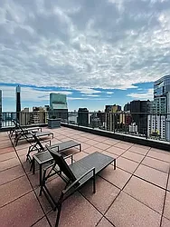 Rented by R New York