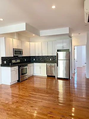 Rented by Reyes & Elsamad Real Estate Group | media 11