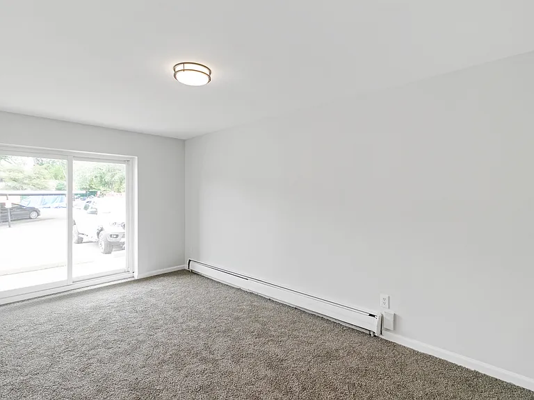 The Park on 13 Apartments - Royal Oak, MI — Photo 23