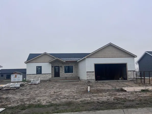 506 W 22nd St, Schuyler, NE 68661