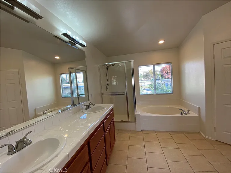 8210 Quakertown Ave — Photo 16
