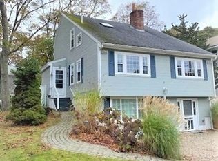 15 Pocahontas Rd, Bourne, MA 02532