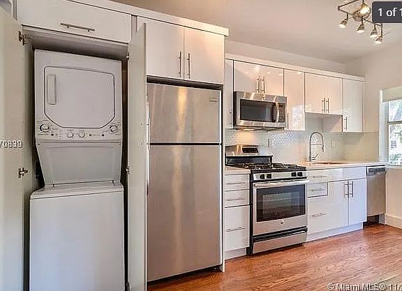 4th image of 636 Michigan Ave APT 8