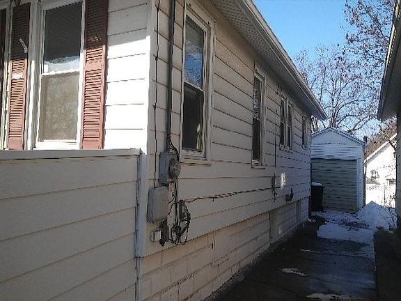 4th image of 205 E Melbourne Ave