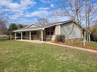 91 Overview Dr, Columbus, MS 39702