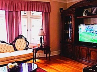 2323 Home Ave, Berwyn, IL 60402