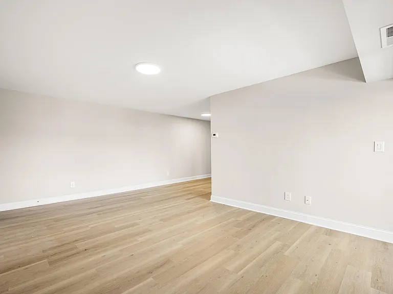 commons-at-whitemarsh-211