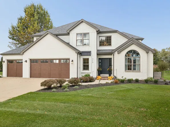 715 Erica Dr, Utica, IL 61373
